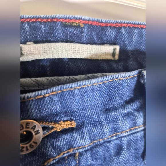 L.L Bean Straight Leg Jean's 36x30 - Picture 3 of 7